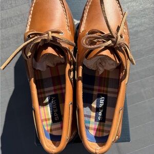 Sperry Women’s Brown Leather Boat Shoes 7.5